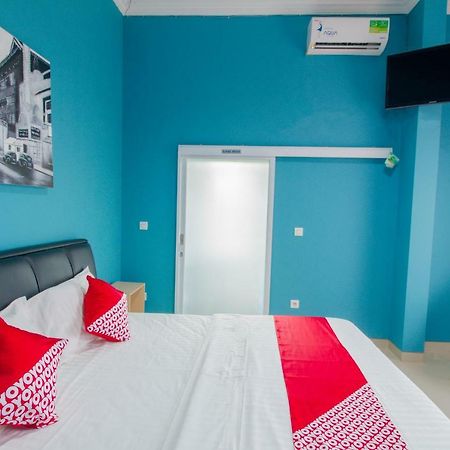 Hotel Oyo 871 Aira Costel Cianjur Exterior foto