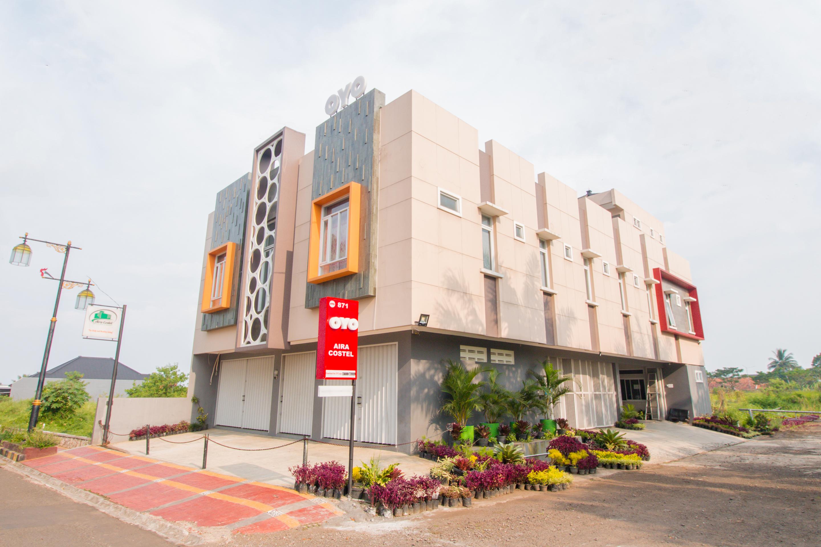 Hotel Oyo 871 Aira Costel Cianjur Exterior foto