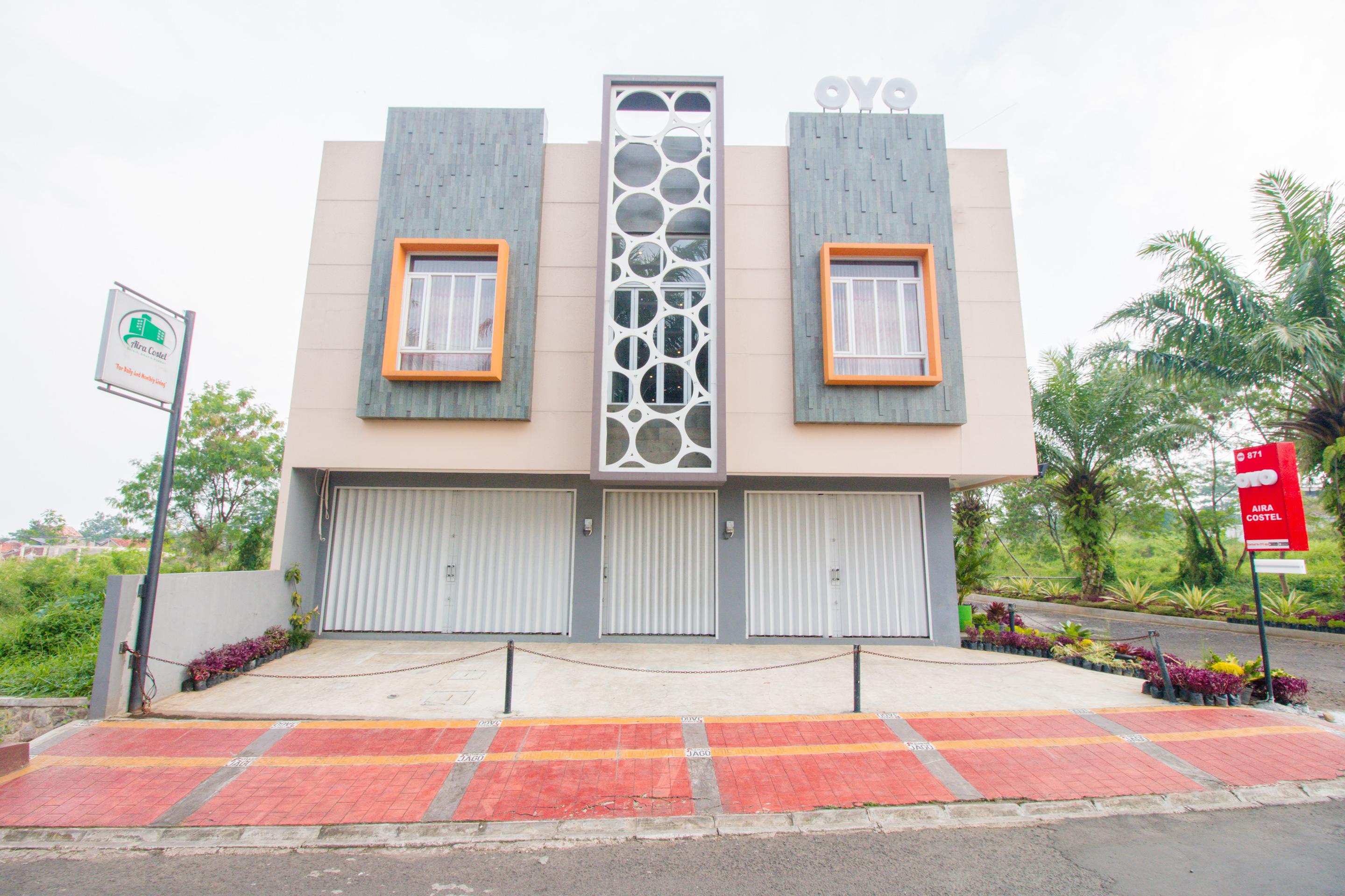 Hotel Oyo 871 Aira Costel Cianjur Exterior foto